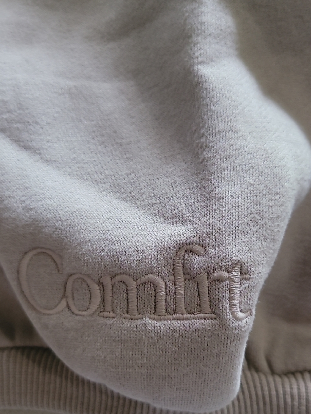 Comfrt Signature Paw Hoodie In Bone, Size Medium NWOT - Picture 7 of 9